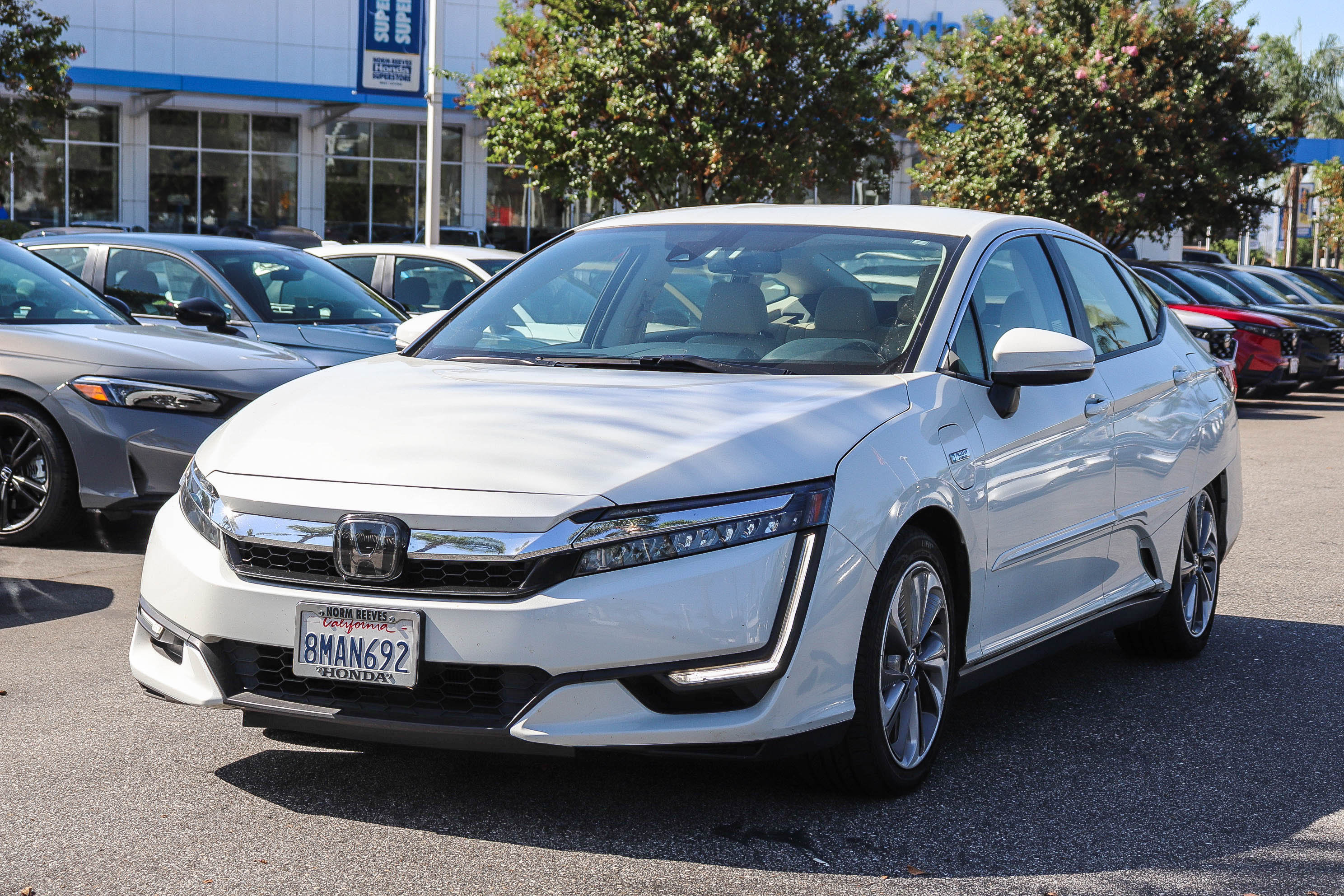 Used 2019 Honda Clarity Plug-In Hybrid image 3