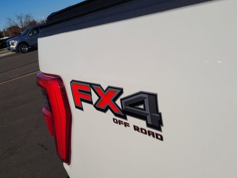 Used 2023 Ford F150 Lariat w/ Equipment Group 502A High image 8