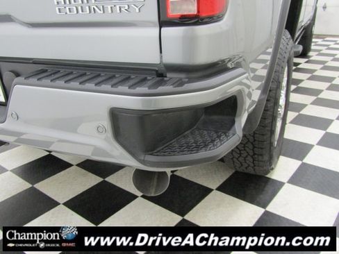 Certified 2025 Chevrolet Silverado 2500 High Country w/ High Country Premium Package image 18