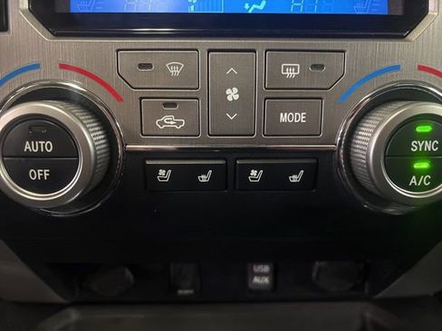 Used 2014 Toyota Tundra Platinum image 26