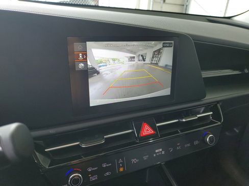Used 2026 Kia Niro LX FWD image 29