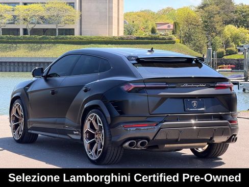 Used 2023 Lamborghini Urus Performante AWD/4WD image 3