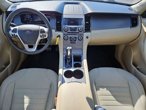 Used 2018 Ford Taurus SE FWD image 24
