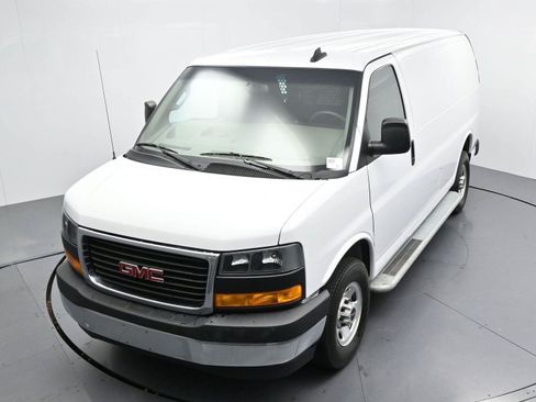 Used 2024 GMC Savana 2500 w/ Driver Convenience Package RWD image 32