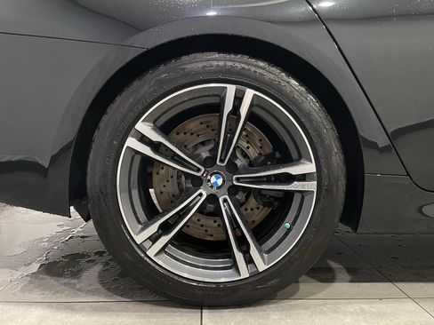 Used 2022 BMW M5 AWD/4WD image 9