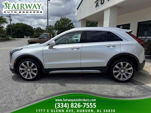 Used 2020 Cadillac XT4 Premium Luxury FWD image 9