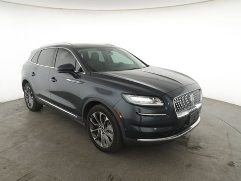 Used 2022 Lincoln Nautilus Reserve image 15