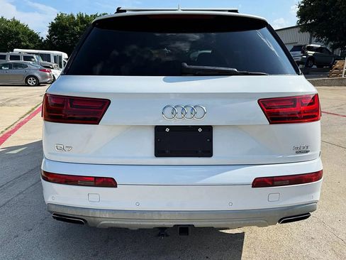 Used 2017 Audi Q7 3.0T Premium AWD/4WD image 5