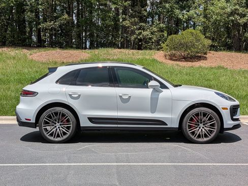Certified 2025 Porsche Macan S AWD/4WD image 25