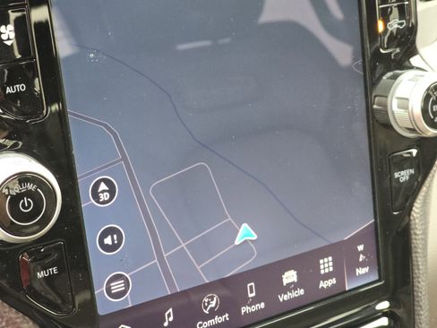 Used 2025 RAM 1500 Limited image 6