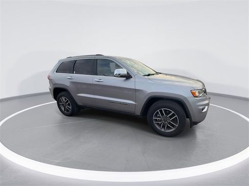 Used 2020 Jeep Grand Cherokee Limited image 2