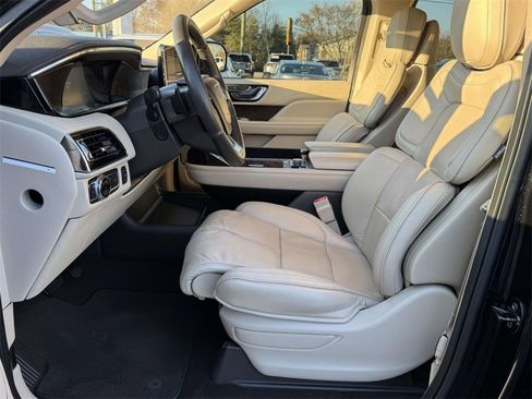 Used 2019 Lincoln Navigator Reserve w/ Cargo Package image 19