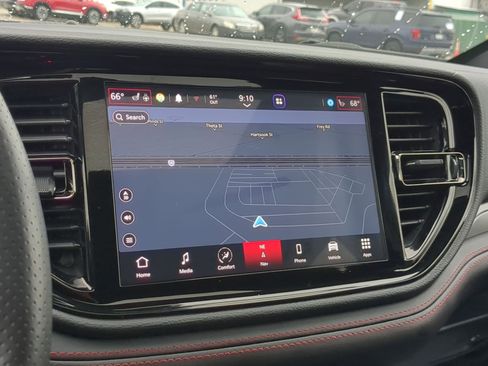 Used 2025 Dodge Durango GT image 24