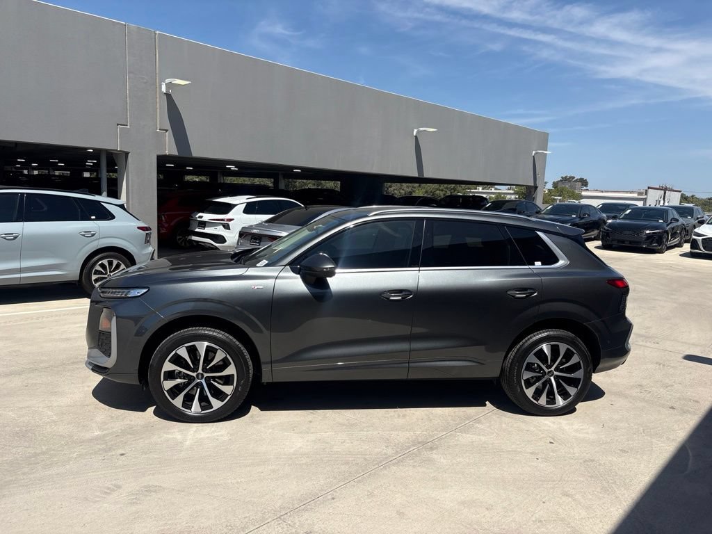 Certified 2026 Audi Q3 quattro 2.0T AWD/4WD image 9