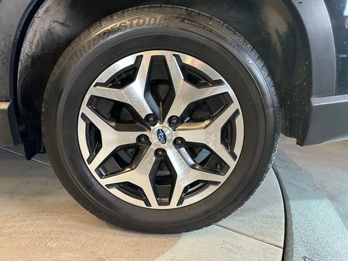 Used 2021 Subaru Forester Premium AWD/4WD image 24