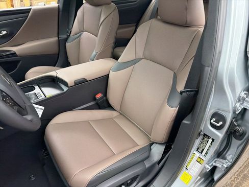 New 2025 Lexus ES 350 w/ Premium Package image 17