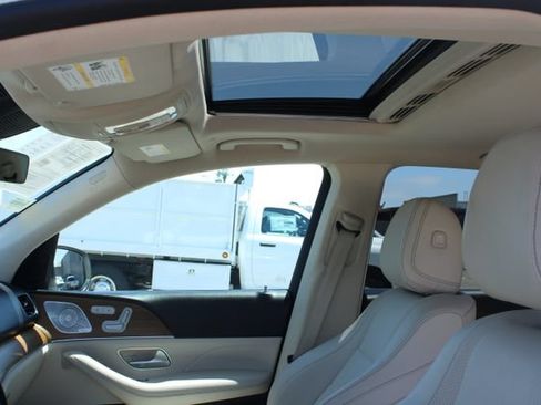Used 2021 Mercedes-Benz GLE 350 w/ Premium Package image 36
