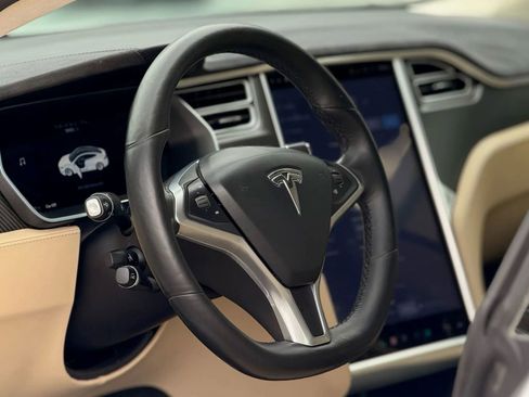 Used 2017 Tesla Model S 90D image 12