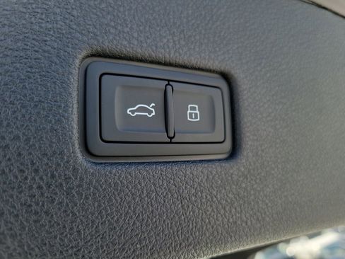 New 2026 Audi RS Q8 performance image 30