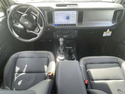 New 2025 Ford Bronco Outer Banks image 13