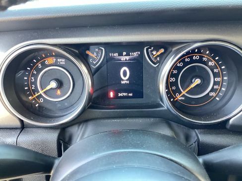 Used 2023 Jeep Wrangler Unlimited Sport AWD/4WD image 8