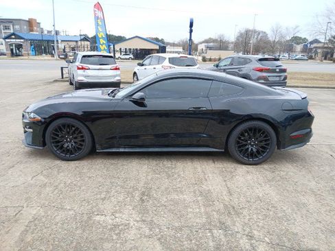 Used 2018 Ford Mustang GT image 6