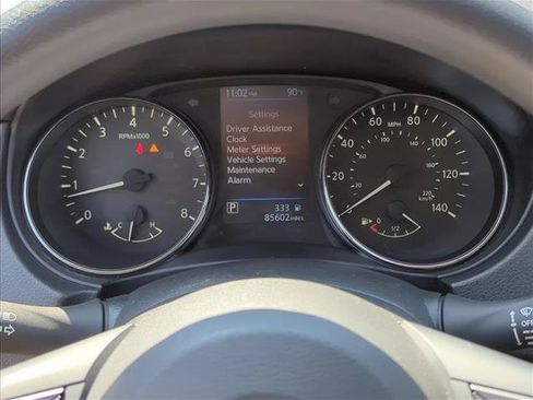 Used 2020 Nissan Rogue Sport S FWD image 12