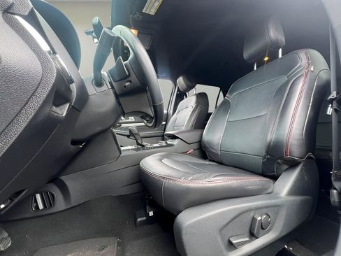 Used 2019 Ford Explorer Sport image 10