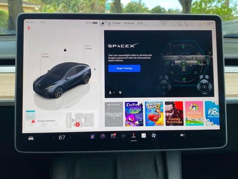 Used 2025 Tesla Model Y Long Range image 26