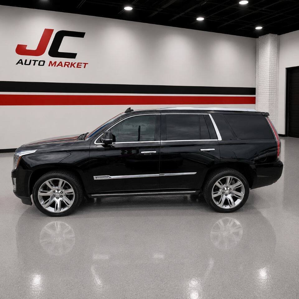 Used 2016 Cadillac Escalade Premium AWD/4WD image 2