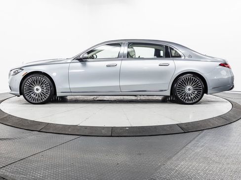 Certified 2024 Mercedes-Benz Maybach S 580 4MATIC image 4
