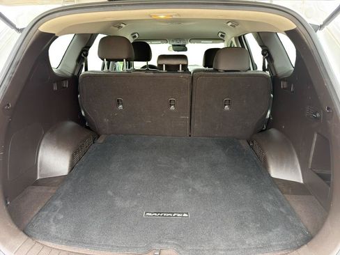 Used 2020 Hyundai Santa Fe SE FWD image 7