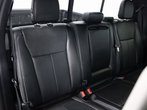 Used 2018 Ford F150 Lariat image 28