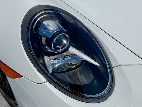 Used 2014 Porsche 911 Carrera 4 AWD/4WD image 18
