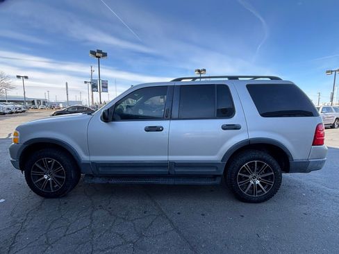 Used 2003 Ford Explorer XLT AWD/4WD image 8