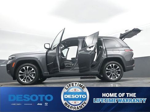 New 2025 Jeep Grand Cherokee Overland w/ Adv Protech Group III AWD/4WD image 45