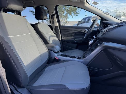 Used 2015 Ford Escape SE image 13