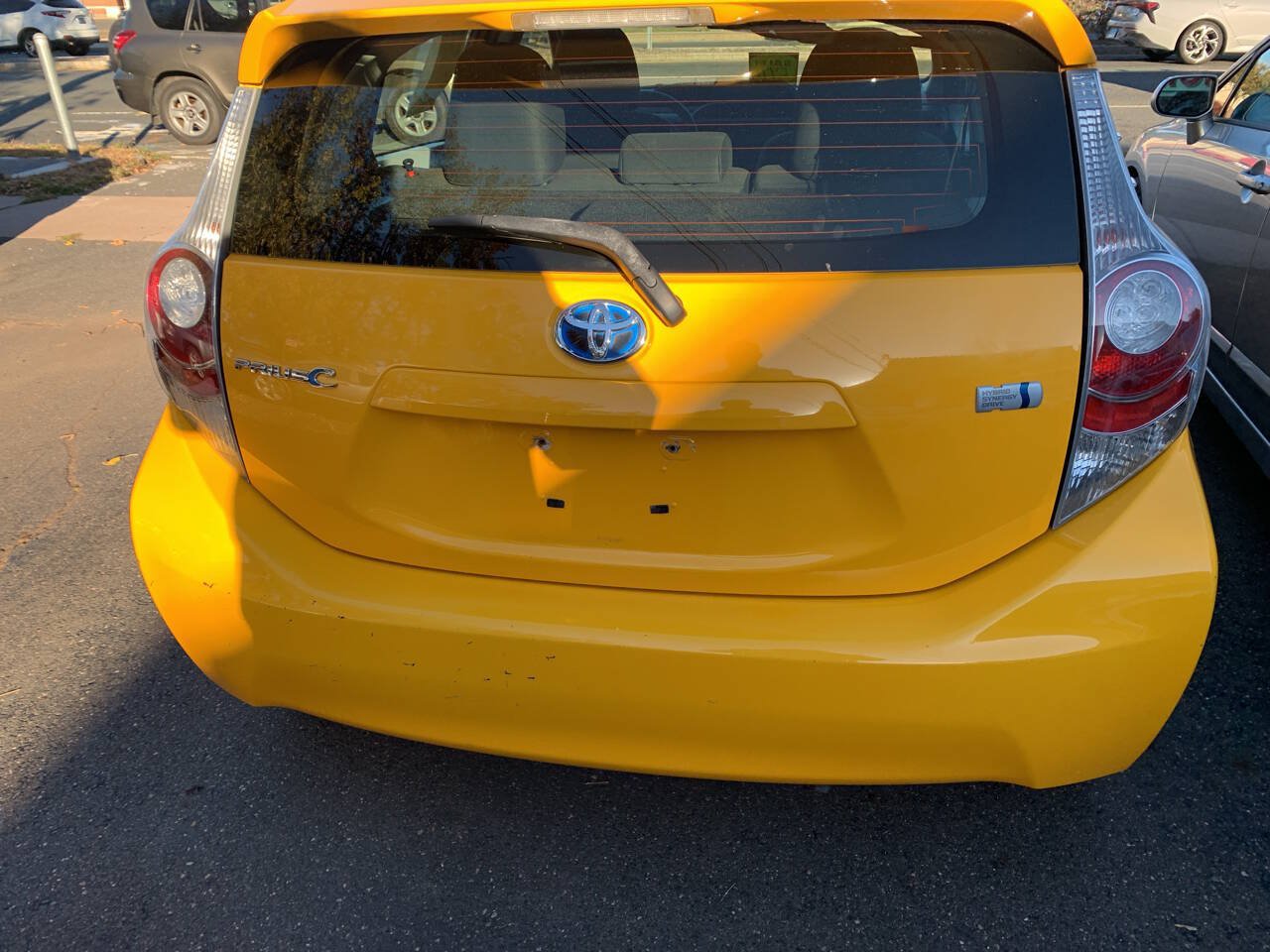 Used 2014 Toyota Prius C Two FWD image 5
