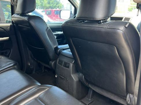 Used 2009 Nissan Armada SE w/ Premium Pkg RWD image 5
