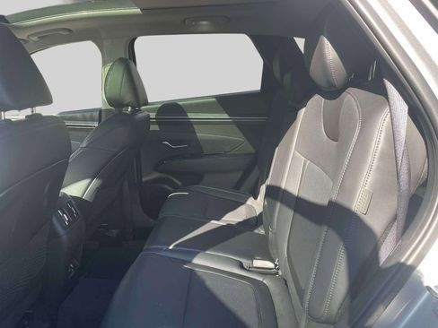 Used 2024 Hyundai Tucson Limited image 11