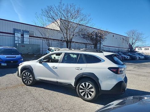 Certified 2025 Subaru Outback Limited image 6