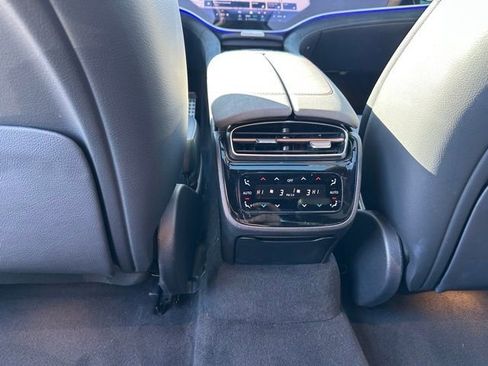Used 2023 Mercedes-Benz EQS 580 4MATIC Sedan image 15