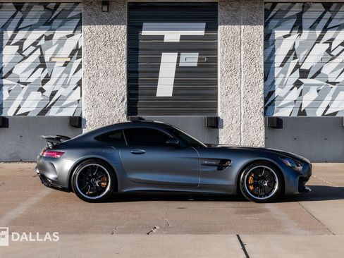 Used 2018 Mercedes-Benz AMG GT R image 19