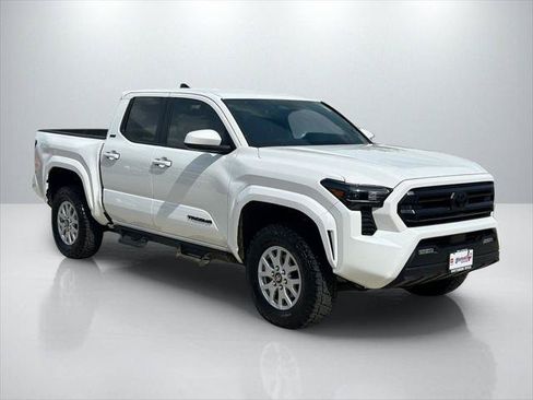 Certified 2026 Toyota Tacoma SR5 RWD image 3