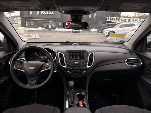 Used 2024 Chevrolet Equinox LT AWD/4WD image 18