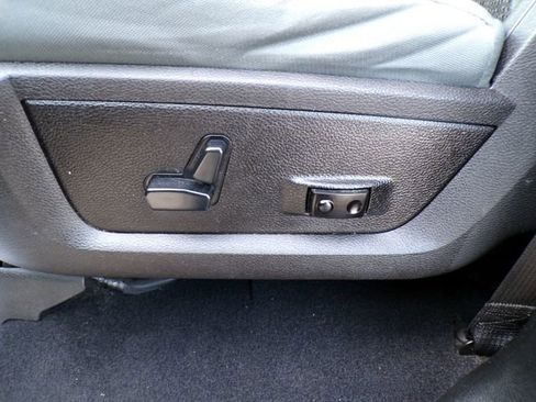 Used 2019 RAM 1500 Big Horn image 15