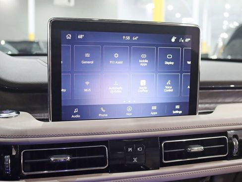 Used 2024 Lincoln Aviator Reserve w/ Equipment Group 201A AWD/4WD image 20