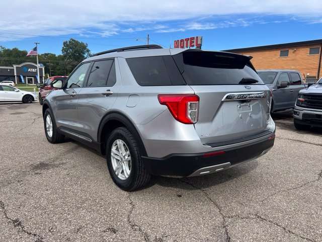Certified 2023 Ford Explorer XLT w/ Equipment Group 202A AWD/4WD image 6