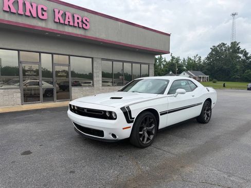 Used 2017 Dodge Challenger SXT w/ Sound Group RWD image 2