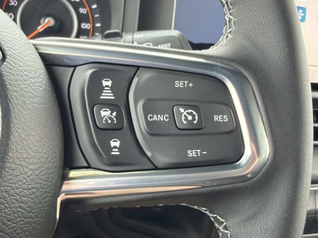 New 2026 Jeep Wrangler Unlimited Sahara w/ Safety Group AWD/4WD image 30
